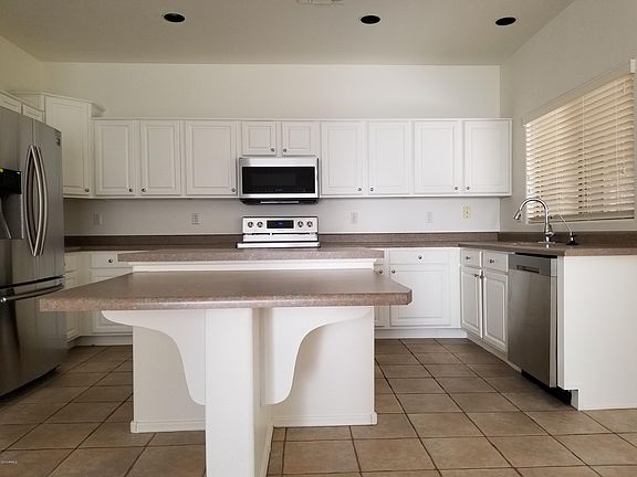3rd image of 6524 W Honeysuckle Dr