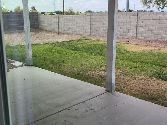 2nd image of 852 N Gila Verde