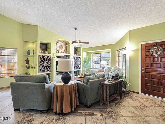 5th image of 7755 W LUDLOW Drive