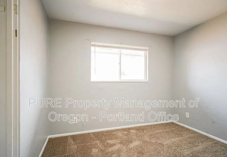 1049 SE Walnut St #7 — Photo 13