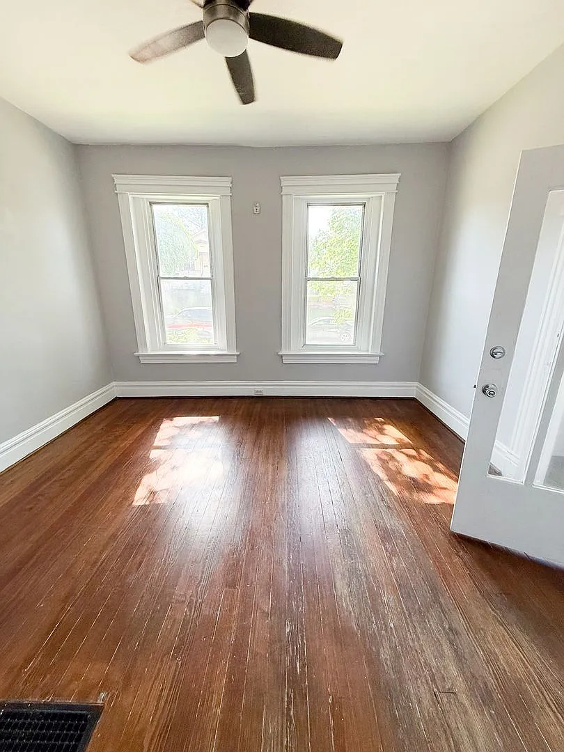 Updated 3 Bed South City Gem Near Parks, Dining, & Shopping! — Photo 1