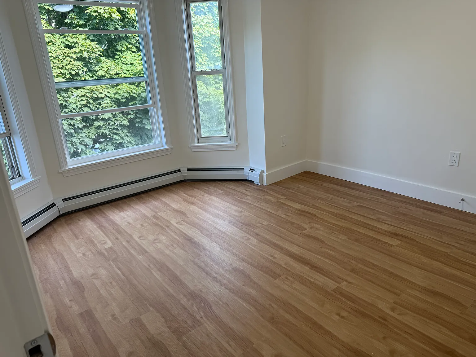 2 bed, 900 sqft, $2,900 — Photo 4