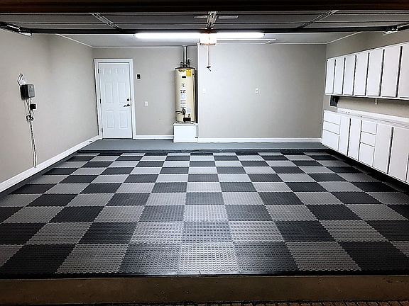 New Floor in 2 Car Garage