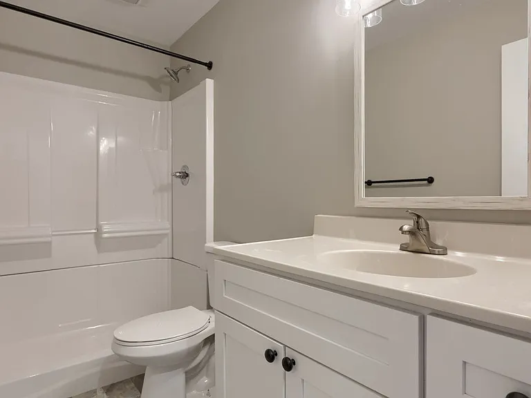 1738 W Main St #A — Photo 31