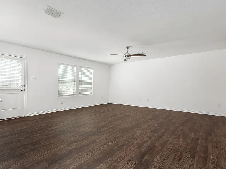 9213 Marilyn Pl — Photo 9