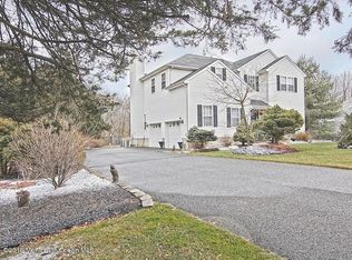 233 Colts Neck Road, Farmingdale, NJ 07727