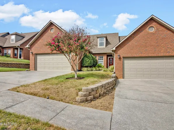 376 Meadow Walk Ln, Lenoir City, TN 37772
