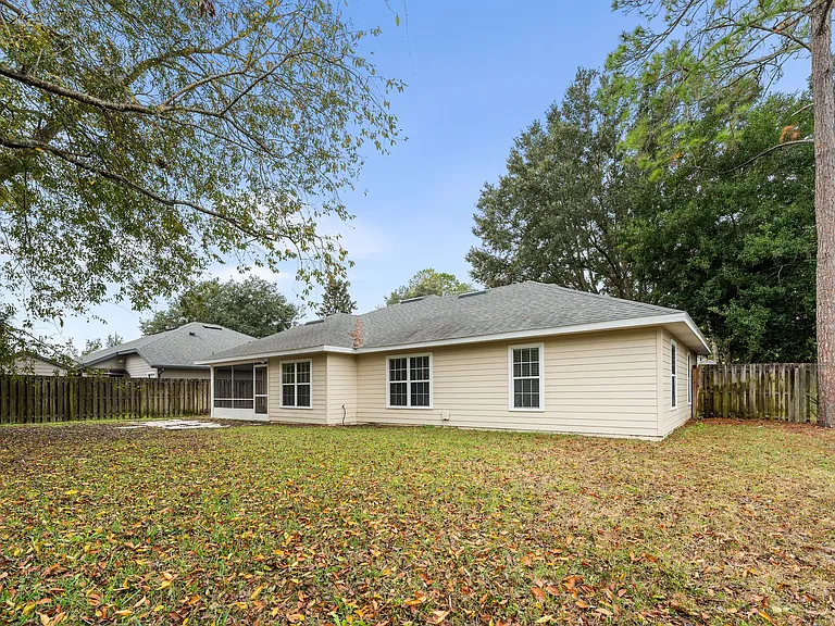 6905 SW 85th Ter — Photo 13