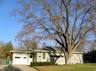 5812 Admiral Ln, Brooklyn Center, MN 55429