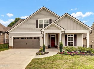 403 Sycamore Pl, Loudon, TN 37774