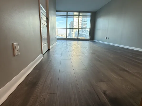 (undisclosed Address), Toronto, ON M5E 1Z8