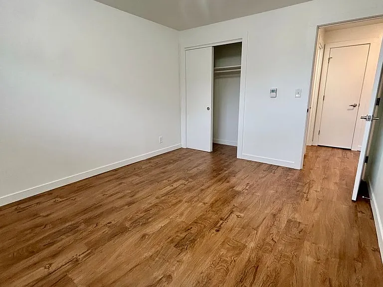 North Towne Manor — Photo 24