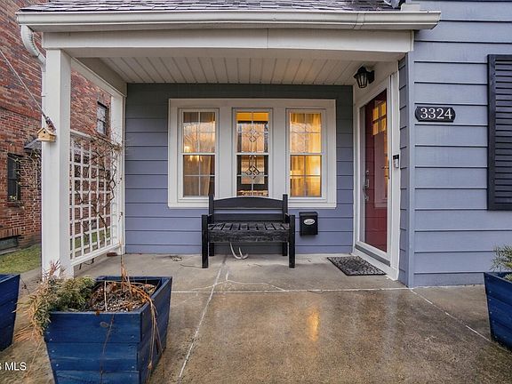 3rd image of 3324 Darlington Rd