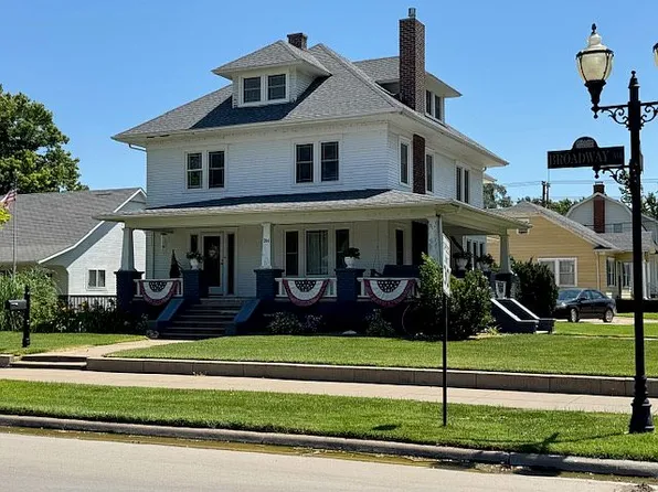 204 N Broadway Ave, Sterling, KS 67579