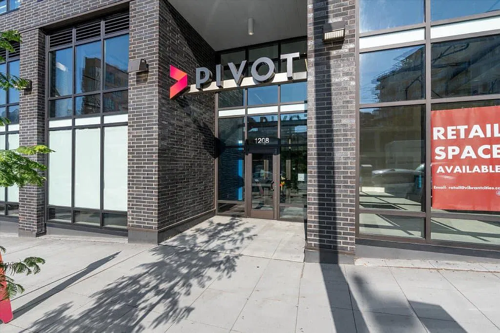 Pivot Apartments — Photo 4