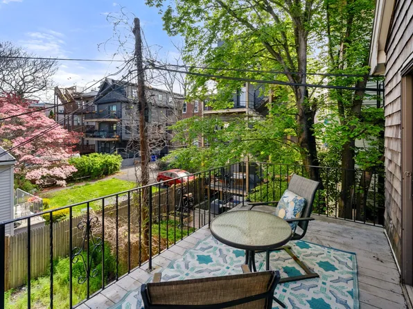 3 London Ct, East Boston, MA 02128