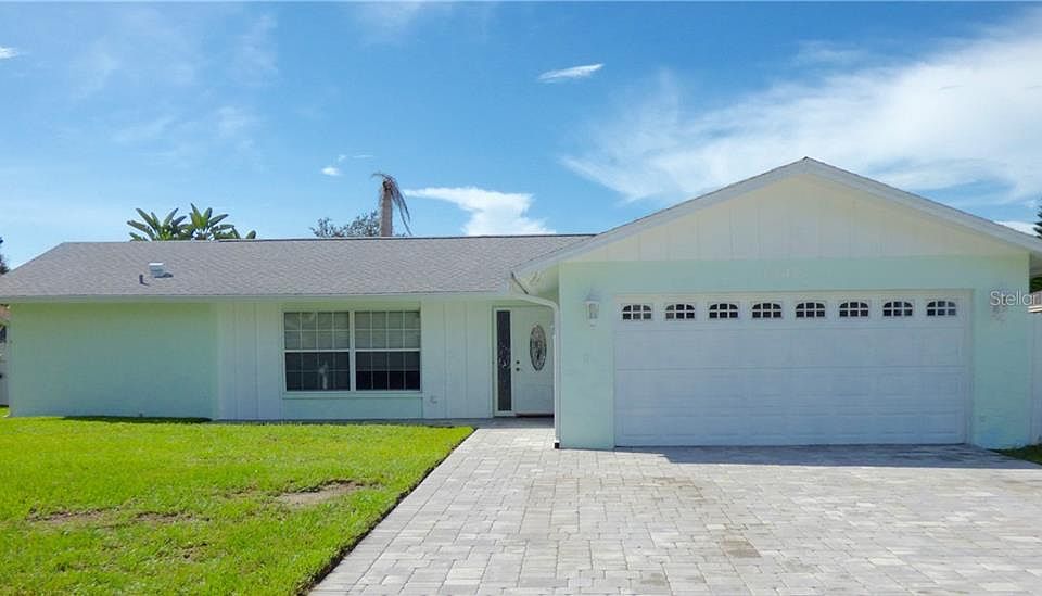 1st image of 13474 Coronado Dr