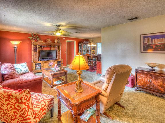 2nd image of 1182 Tracy Dr