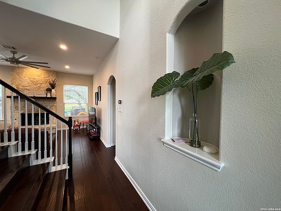 4th image of 1346 desert link