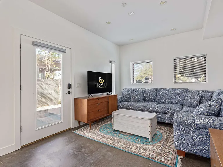 1017 E Garfield St #B — Photo 4