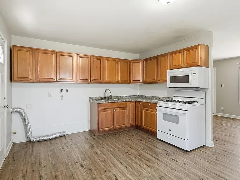 6612 Rhode Island Ave — Photo 6