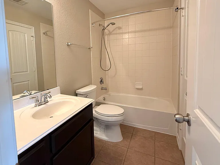 8139 Edenwood Dr — Photo 18