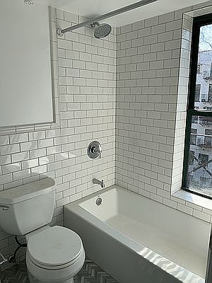 1st image of 522 E 6th St APT 6