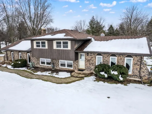4N615 Faireno Dr, Elburn, IL 60119