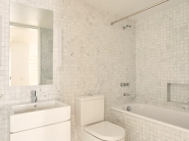 19 Greene St #2F — Photo 11