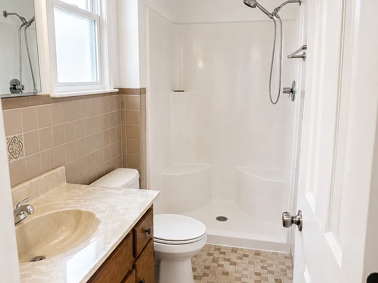 30 Windy Point Dr — Photo 16