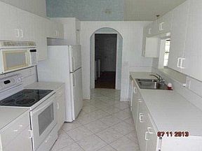 3rd image of 7351 NW 44th Ln