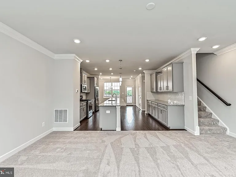 4404 Fair Lakes Ct — Photo 25