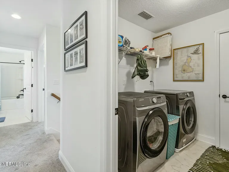 213 Daydream Ave — Photo 32