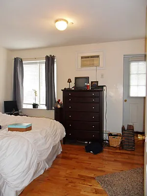 Rented by Sunrise Real Estate | media 21