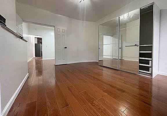 3rd image of 454 W 47th St APT 3E