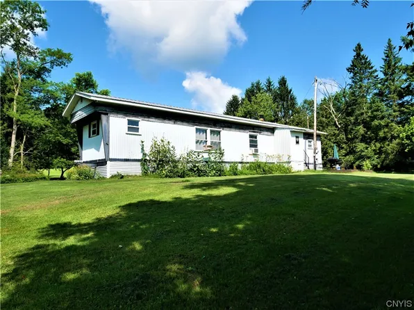 1869 Gorton Lake Rd, Brookfield, NY 13485