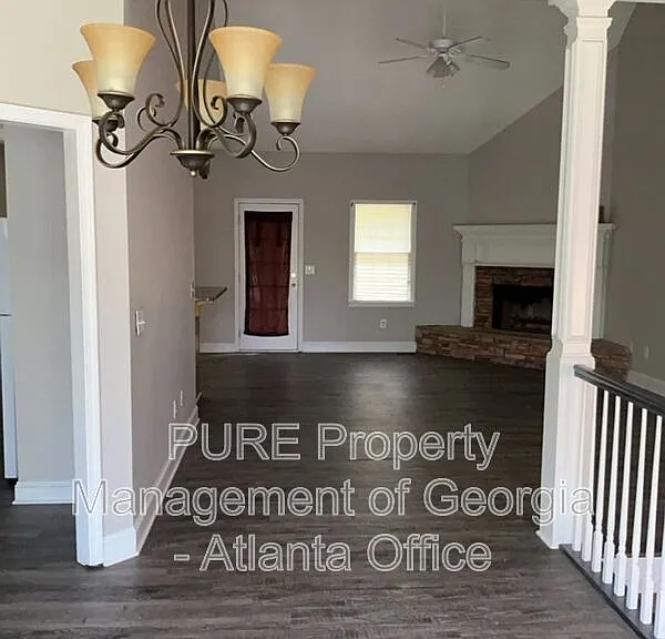 27 N Hampton Dr — Photo 4