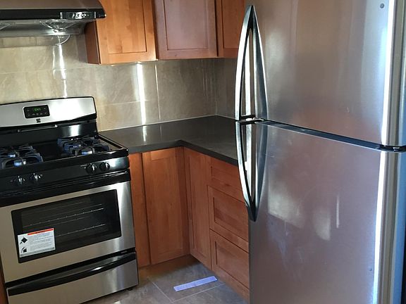 3rd image of 2025 W Avenue 136th