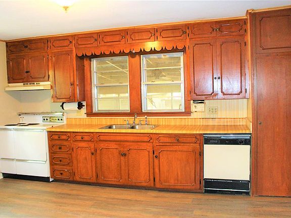5th image of 1101 Sedberry St