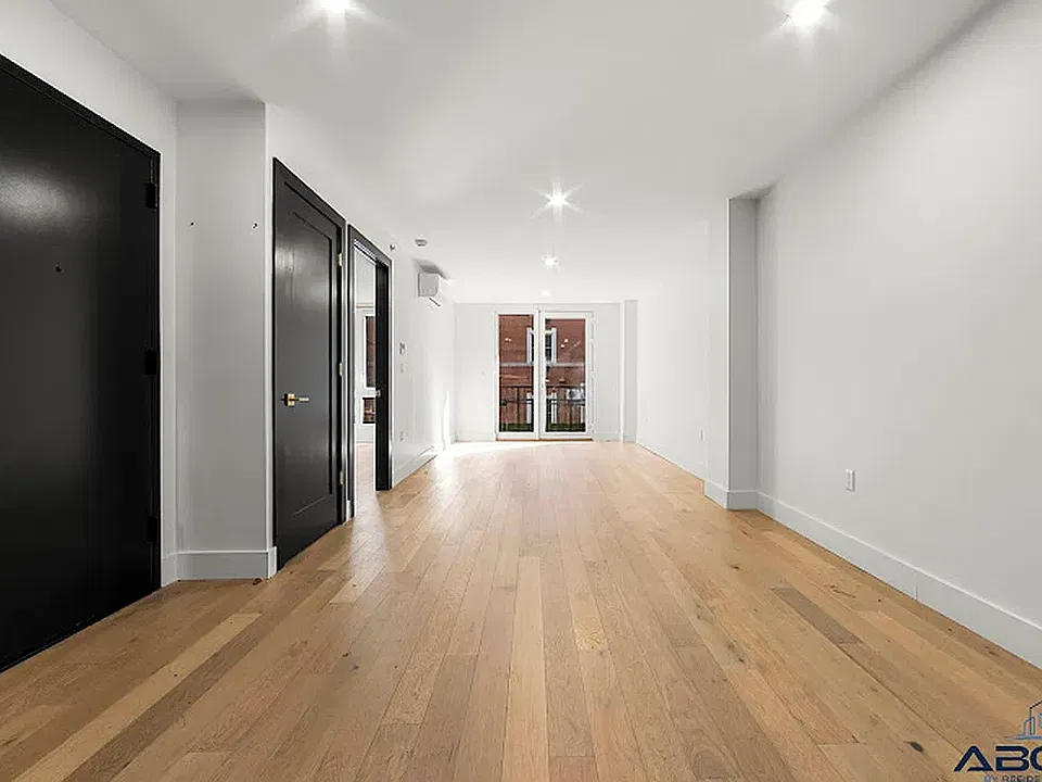154 Lenox Rd #4C