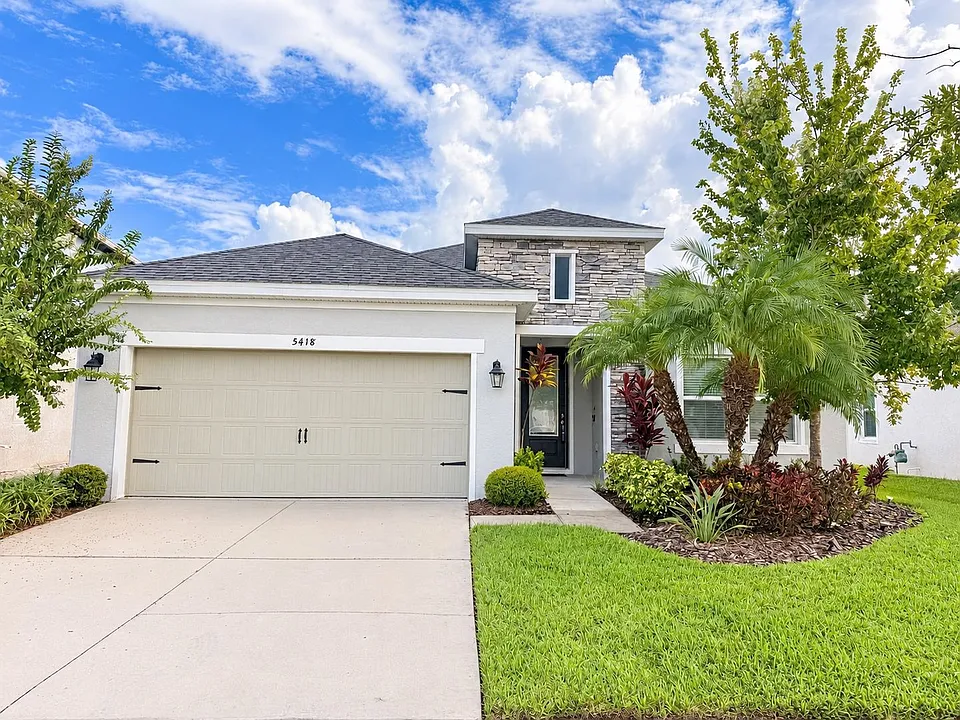 5418 Silver Sun Dr