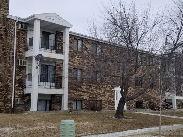 331 Prairiewood Cir S Unit 1, Fargo, ND 58103