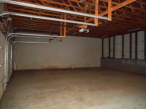 2nd image of 63833 Rosedale Rd
