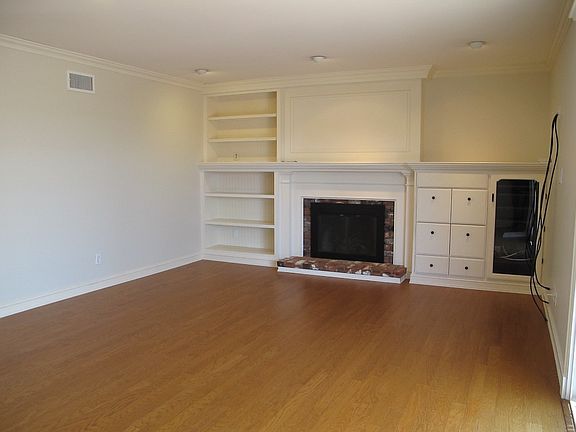 3rd image of 8348 Cheshire St