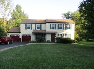 2204 Strawberry Ln, Coatesville, PA 19320