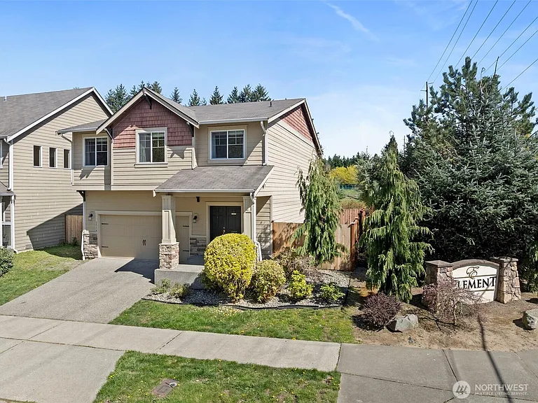 1714 Craig Rd SE — Photo 1