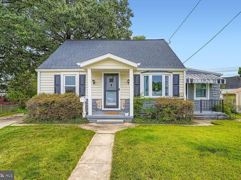 515 Taney Ave — Photo 1