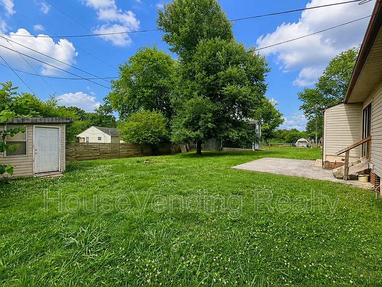 2324 Grove St — Photo 14