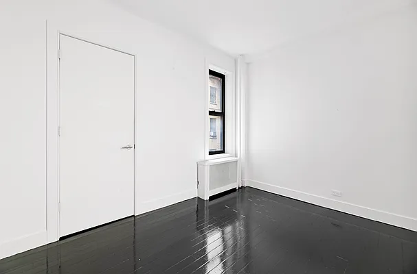 Rented by REAL New York | media 27