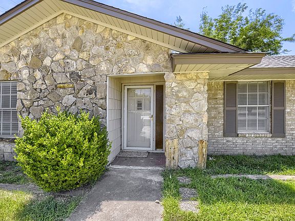 3rd image of 419 Allen Dr